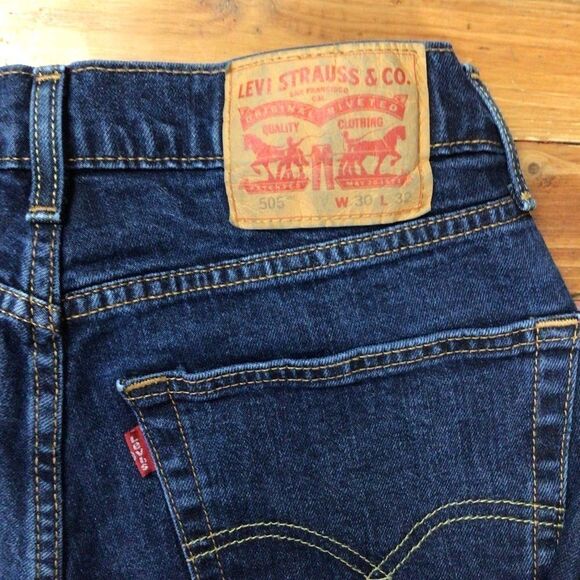 Levi’s 505 dark blue jeans 99% cotton 1% elastane 30/32 Levis - Picture 4 of 12